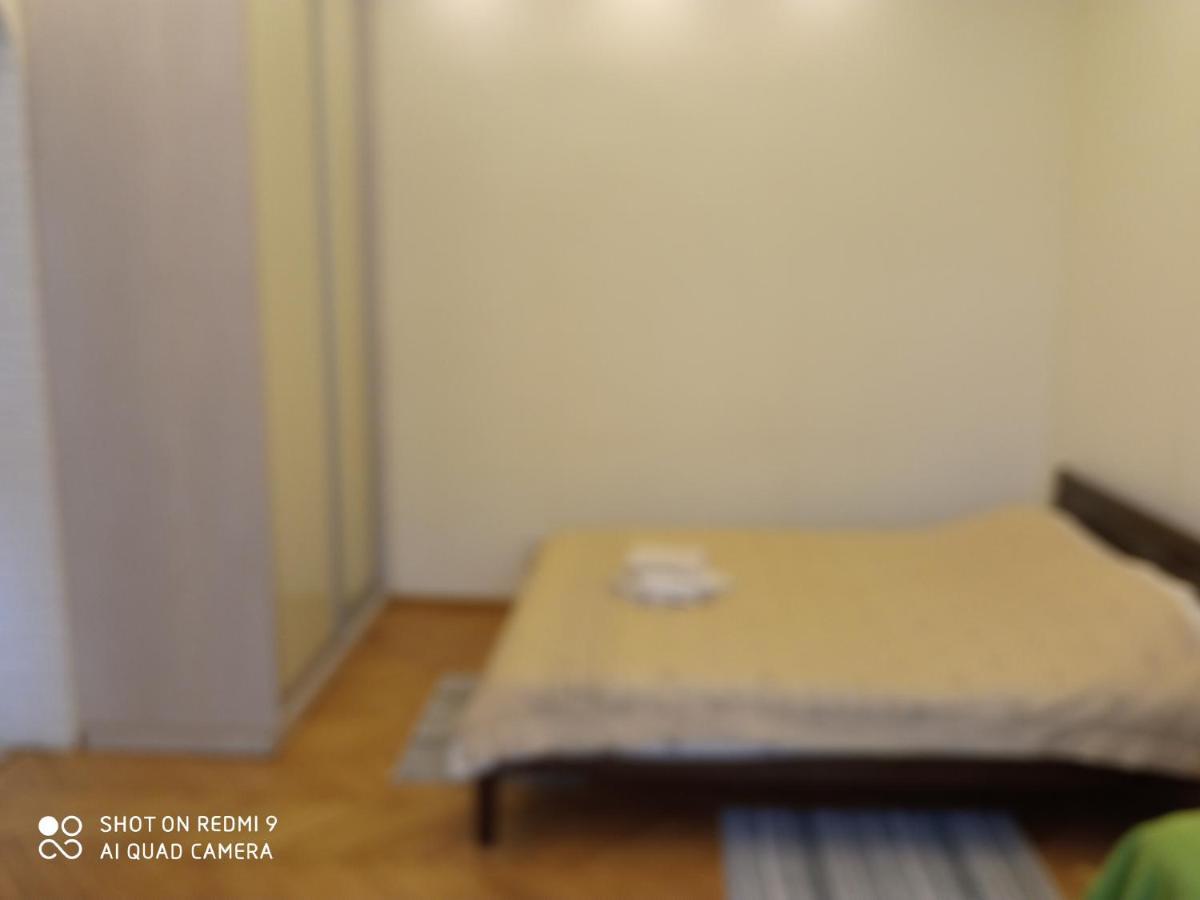 Apartments On Arkhypenka Street リヴィウ エクステリア 写真
